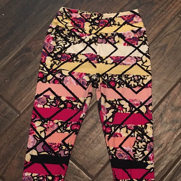 NWOT LuLaRoe Leggings - One Size (OS) - Picture 1 of 5